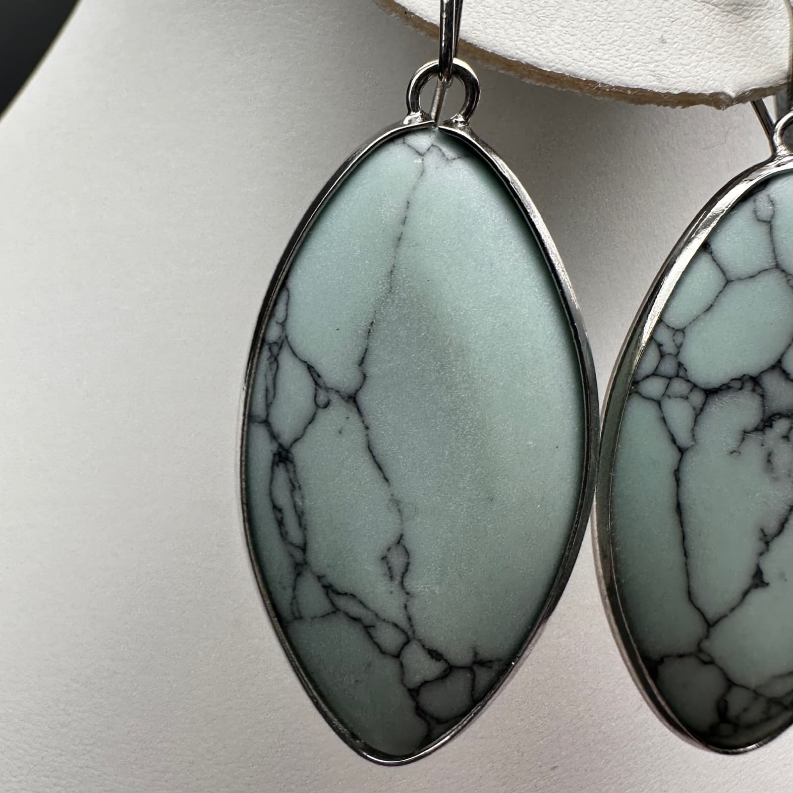 Vintage Light Green Marquise Stone Dangle Earrings Silver Tone Boho Jewelry - Thumbnail 5