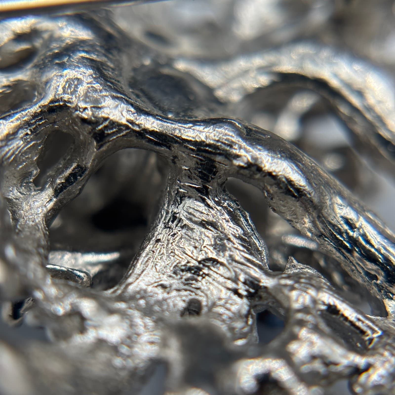 Silver-Tone Foilback Blue Rhinestone Floral Brooch Vintage Sparkle Style - Thumbnail 9