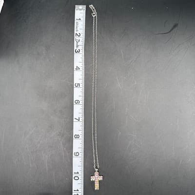 VTG 70s Crystal Cross Pendant Necklace Silver Tone Chain Rhinestone Religious - Thumbnail 9