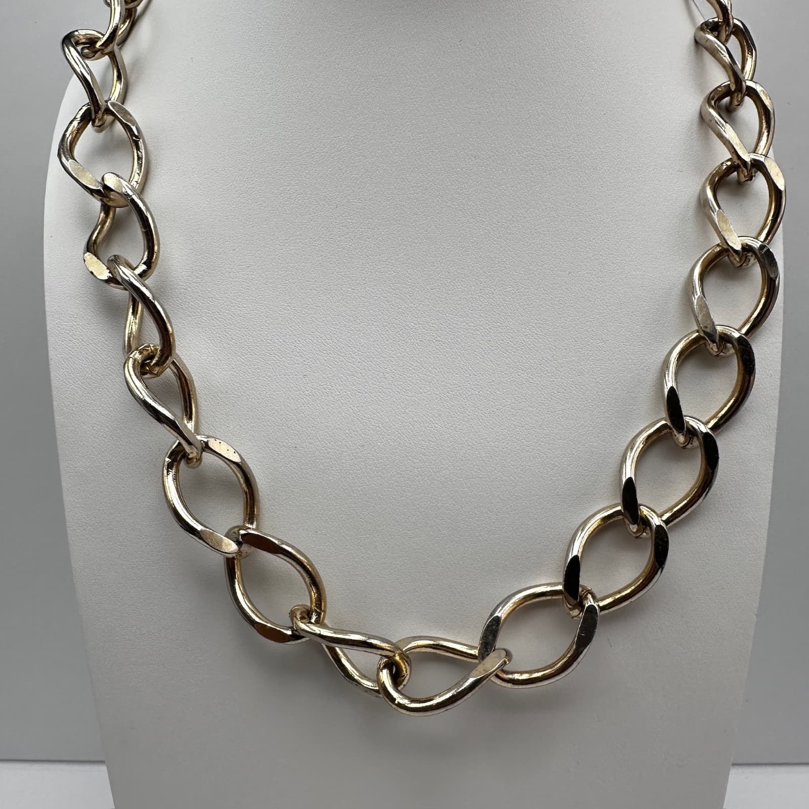 Vintage Gold Tone Chunky Chain Necklace Oversized Link Statement Y2K 18" - Thumbnail 3