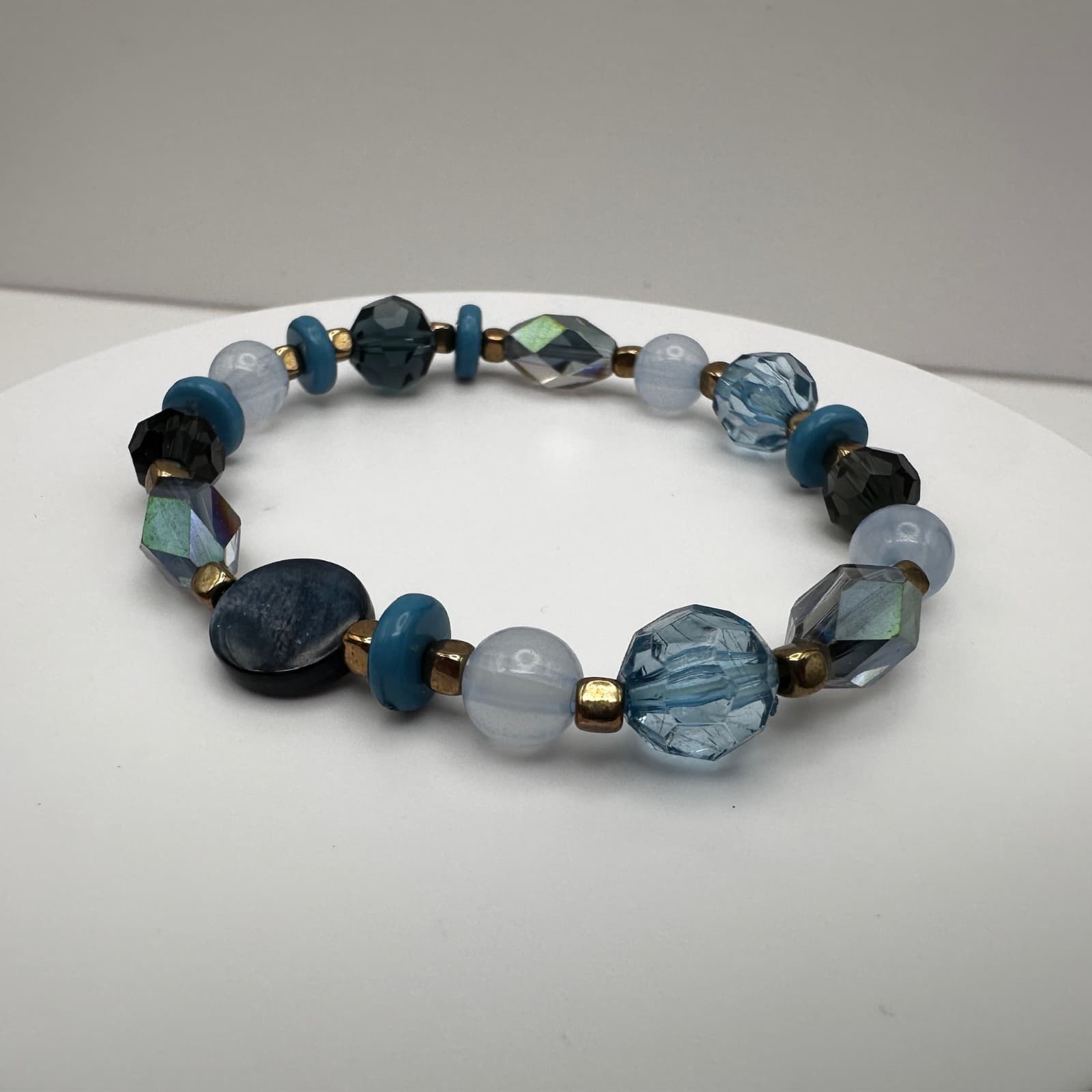 Vintage 90s Gold Tone Stone Beaded Bracelet Women's Classic Fashion Jewelry - Thumbnail 3