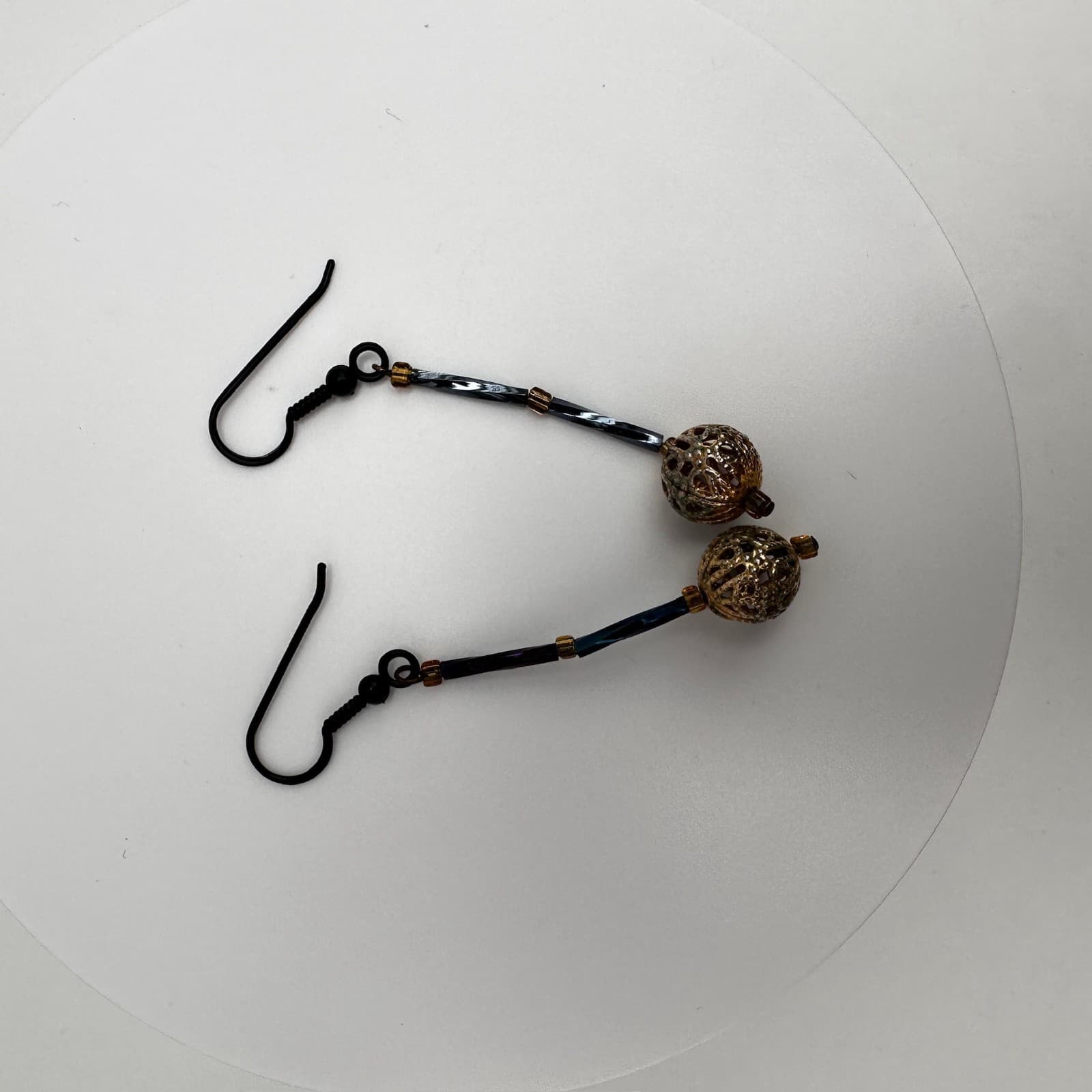 Vintage 90s Gold Tone Filigree Orb Dangle Earrings Black Twisted Glass Bead Boho - Thumbnail 9