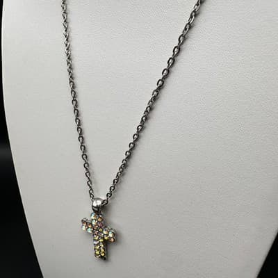 VTG 70s Crystal Cross Pendant Necklace Silver Tone Chain Rhinestone Religious - Thumbnail 5