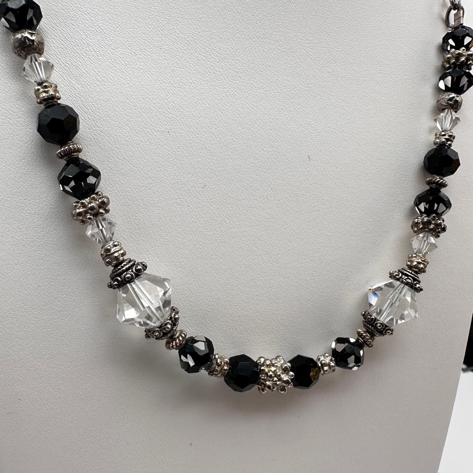 Black & Clear Crystal Beaded Necklace Silver Tone Vintage Y2K Gothic Chic - Thumbnail 2