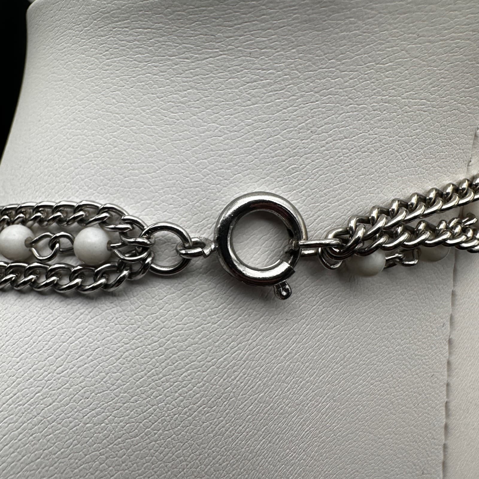 Vintage 90s White Bead Multi Strand Silver Tone Chain Necklace Layered Jewelry - Thumbnail 9