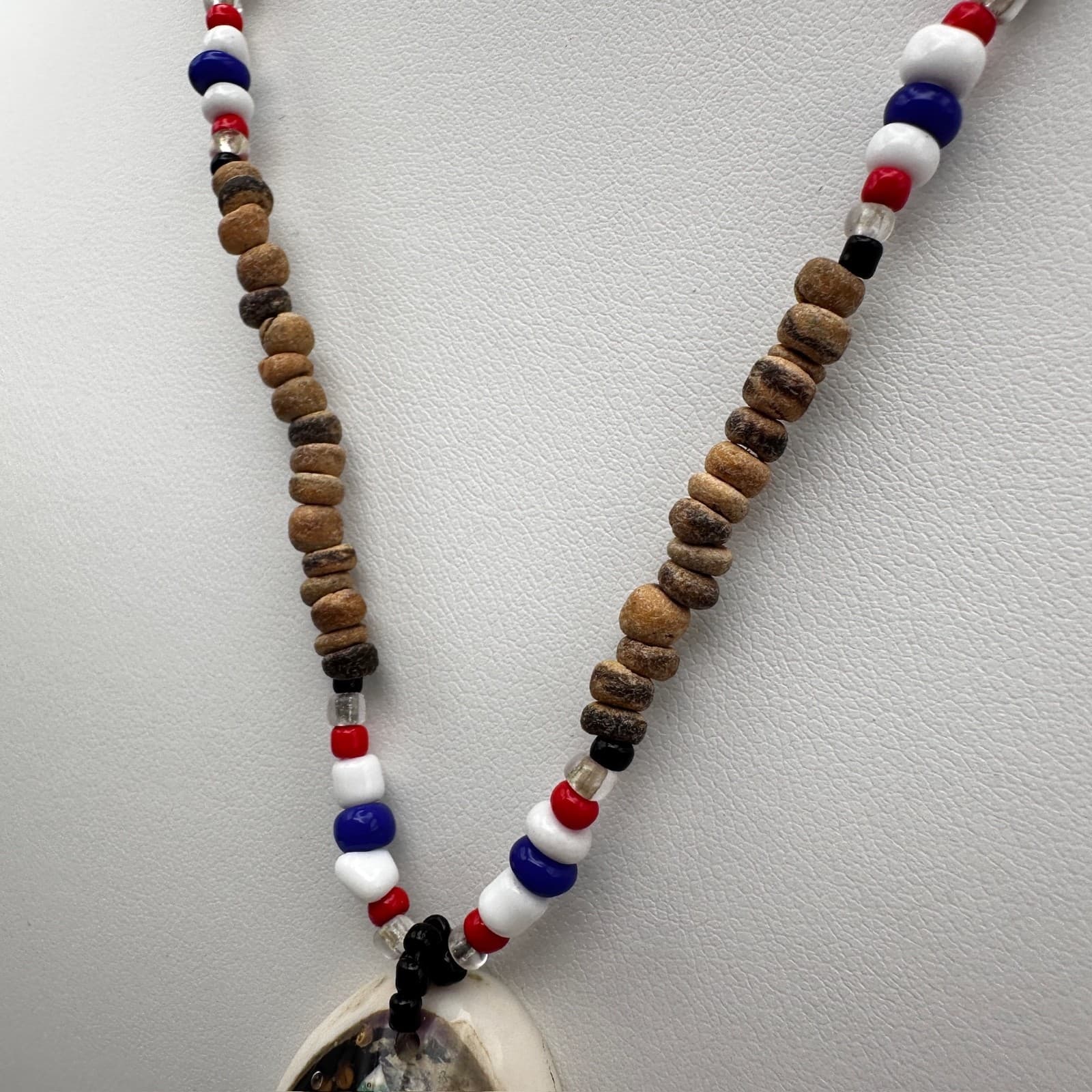 Vintage Shell Pendant Necklace Wooden Beads Boho Beach Folk Y2K 70s 80s 90s - Thumbnail 8