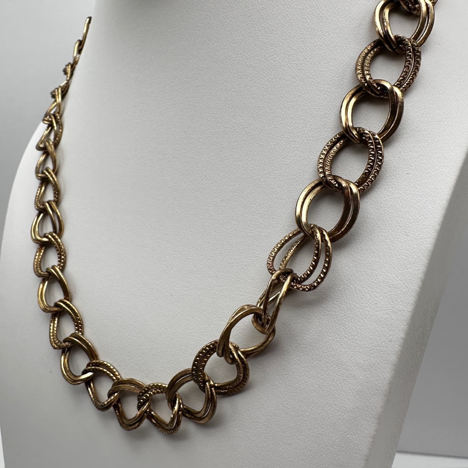 Vintage Gold Tone Chunky Oval Link Chain Necklace 18” - Thumbnail 5