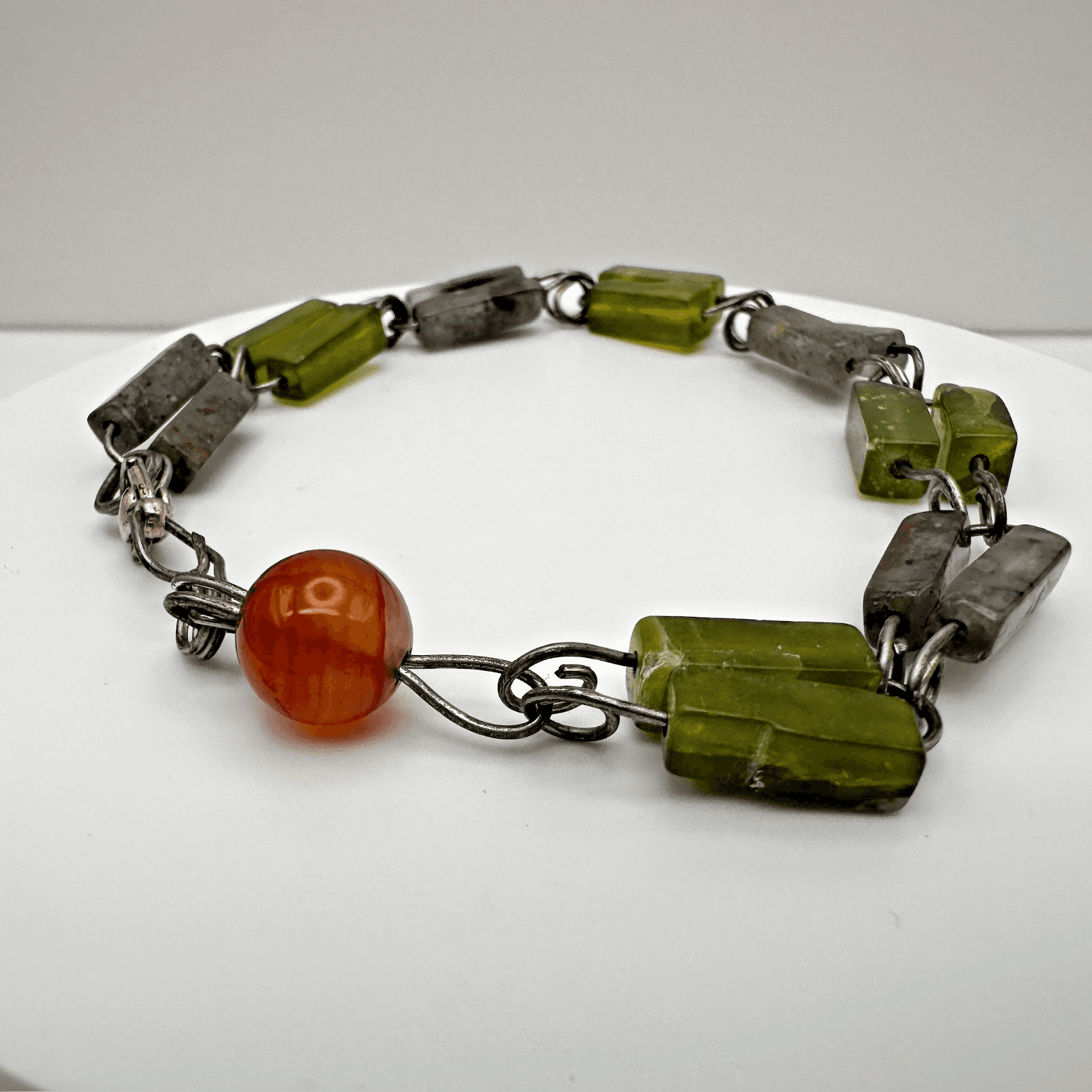 Vintage Mixed Stone Bracelet Serpentine Jade Jasper Carnelian Wire Link Boho Y2K - Thumbnail 2