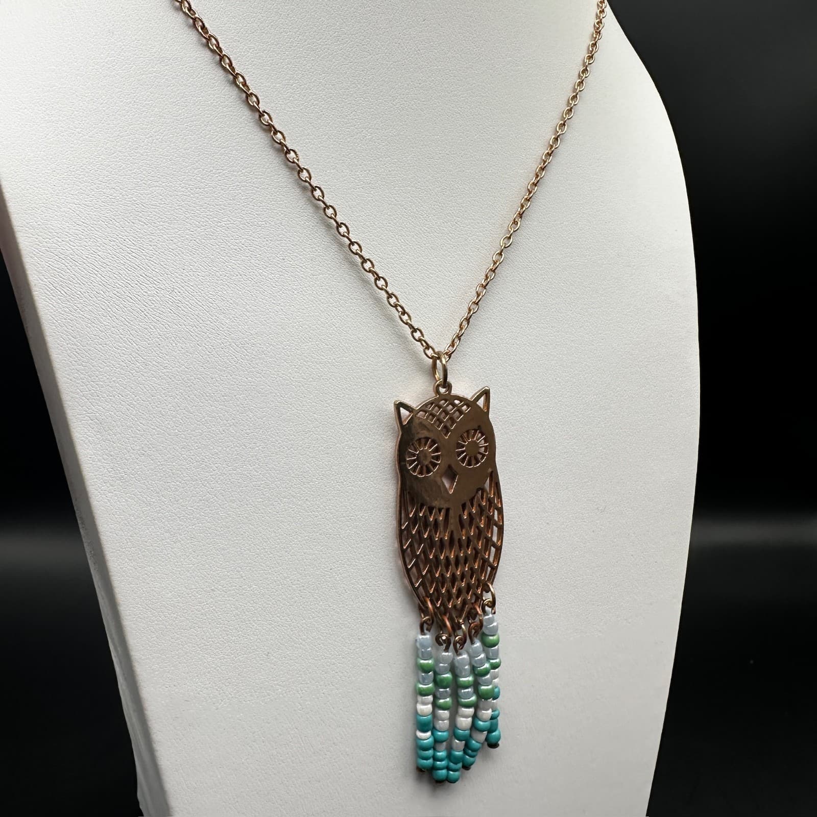 Vintage 90s Owl Pendant Necklace Gold Tone Beaded Tassel Boho Jewelry - Thumbnail 4