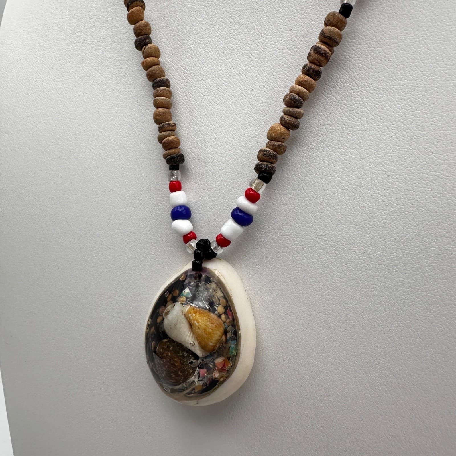Vintage Shell Pendant Necklace Wooden Beads Boho Beach Folk Y2K 70s 80s 90s - Thumbnail 6