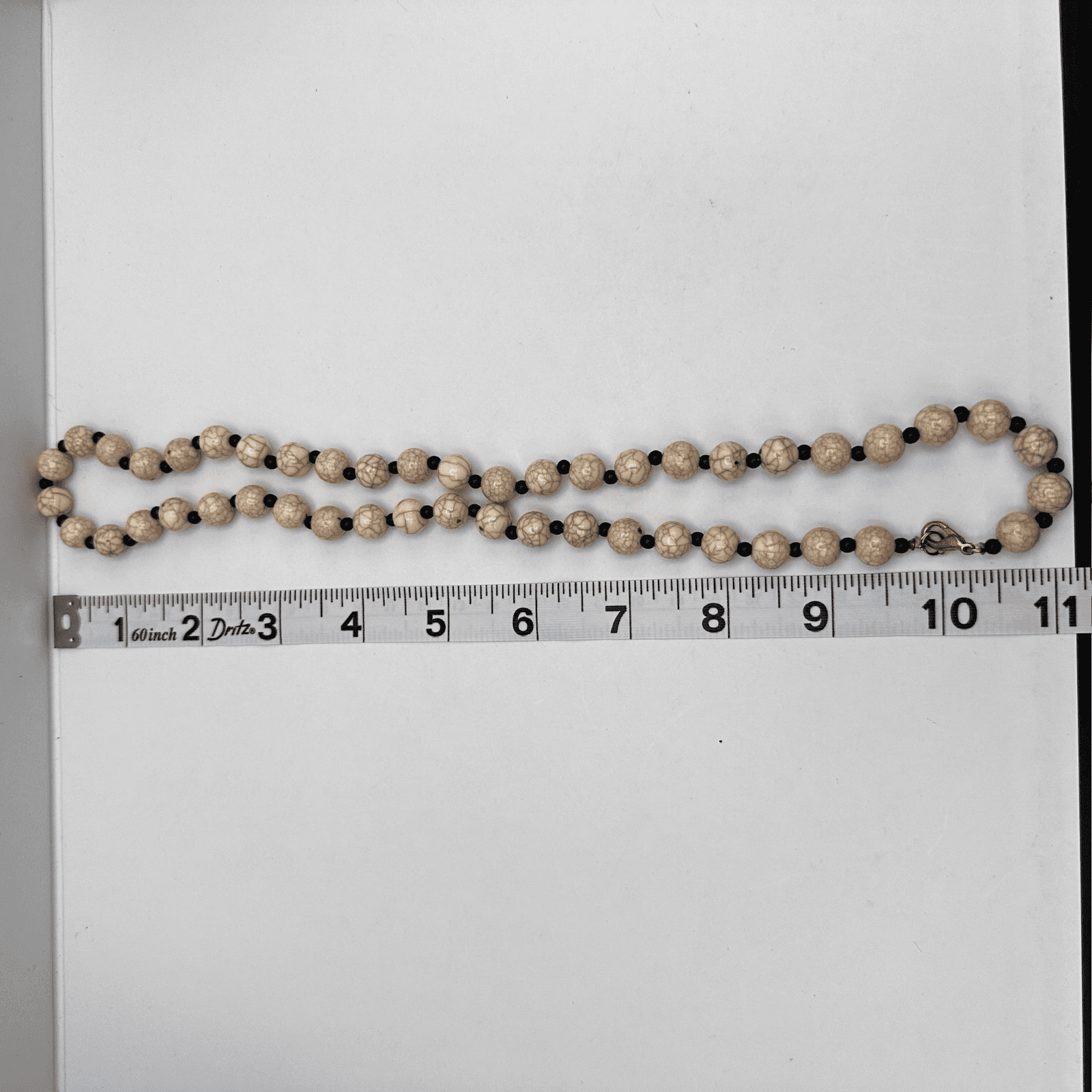 Vintage 90s Boho Necklace Faux Howlite Cream & Black Marble Beads Statement - Thumbnail 12