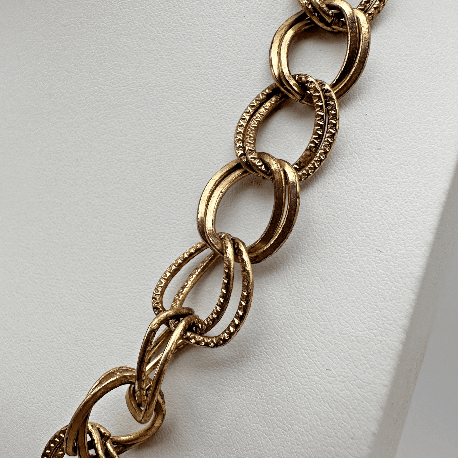 Vintage Gold Tone Chunky Oval Link Chain Necklace 18” - Thumbnail 6