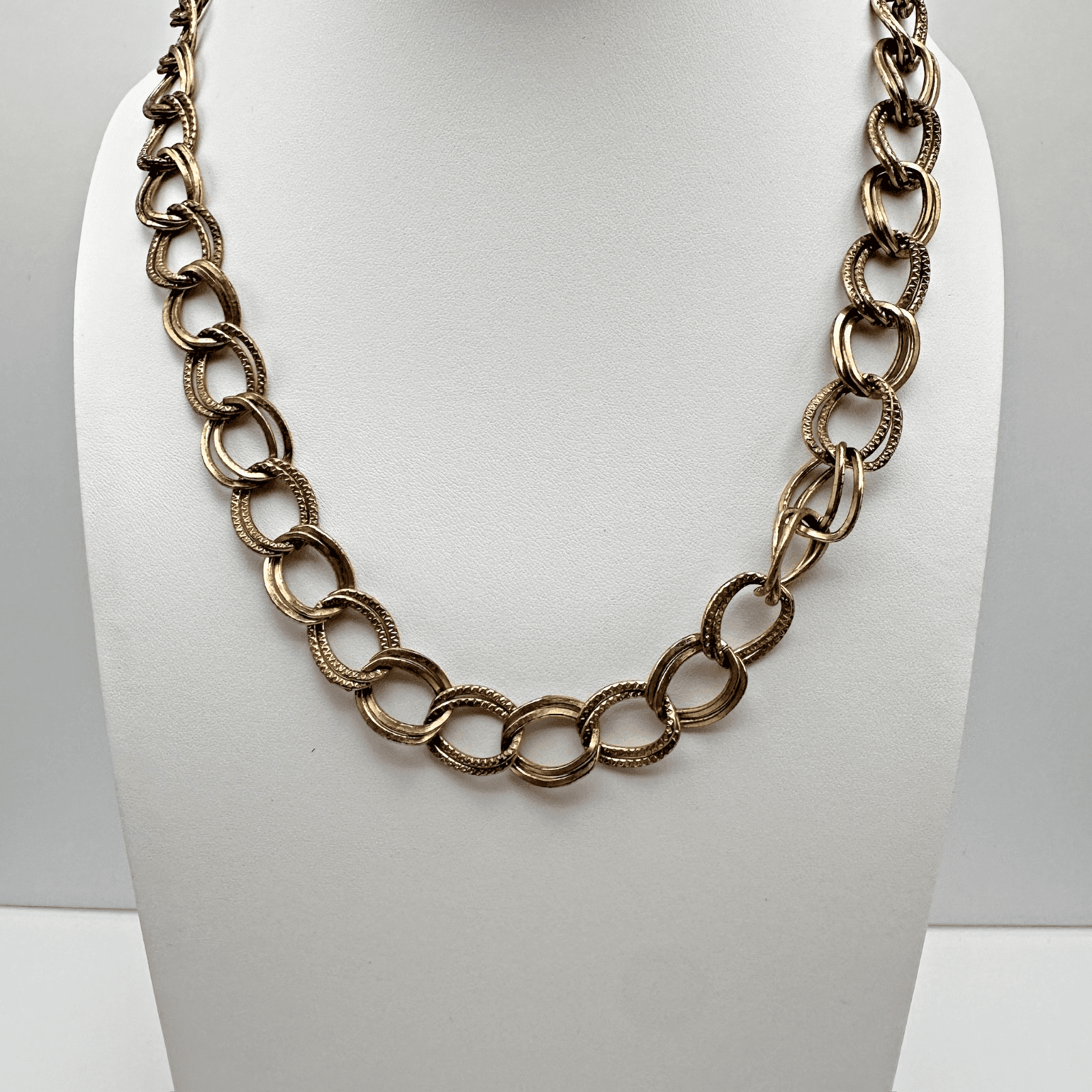 Vintage Gold Tone Chunky Oval Link Chain Necklace 18” - Image 1