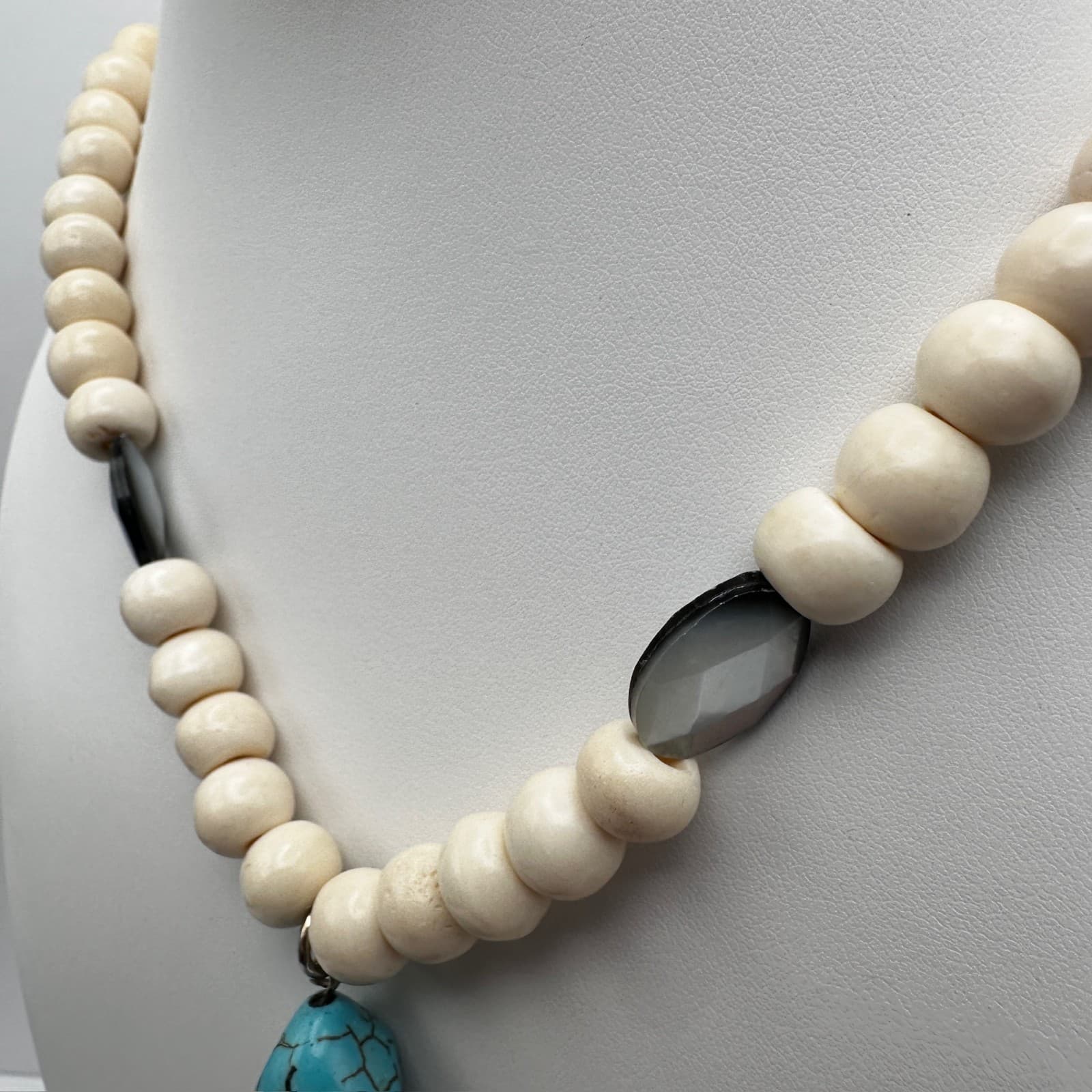 Vintage 90s Chico's Cream Beaded Necklace Faux Turquoise Tassel Boho Jewelry - Thumbnail 9