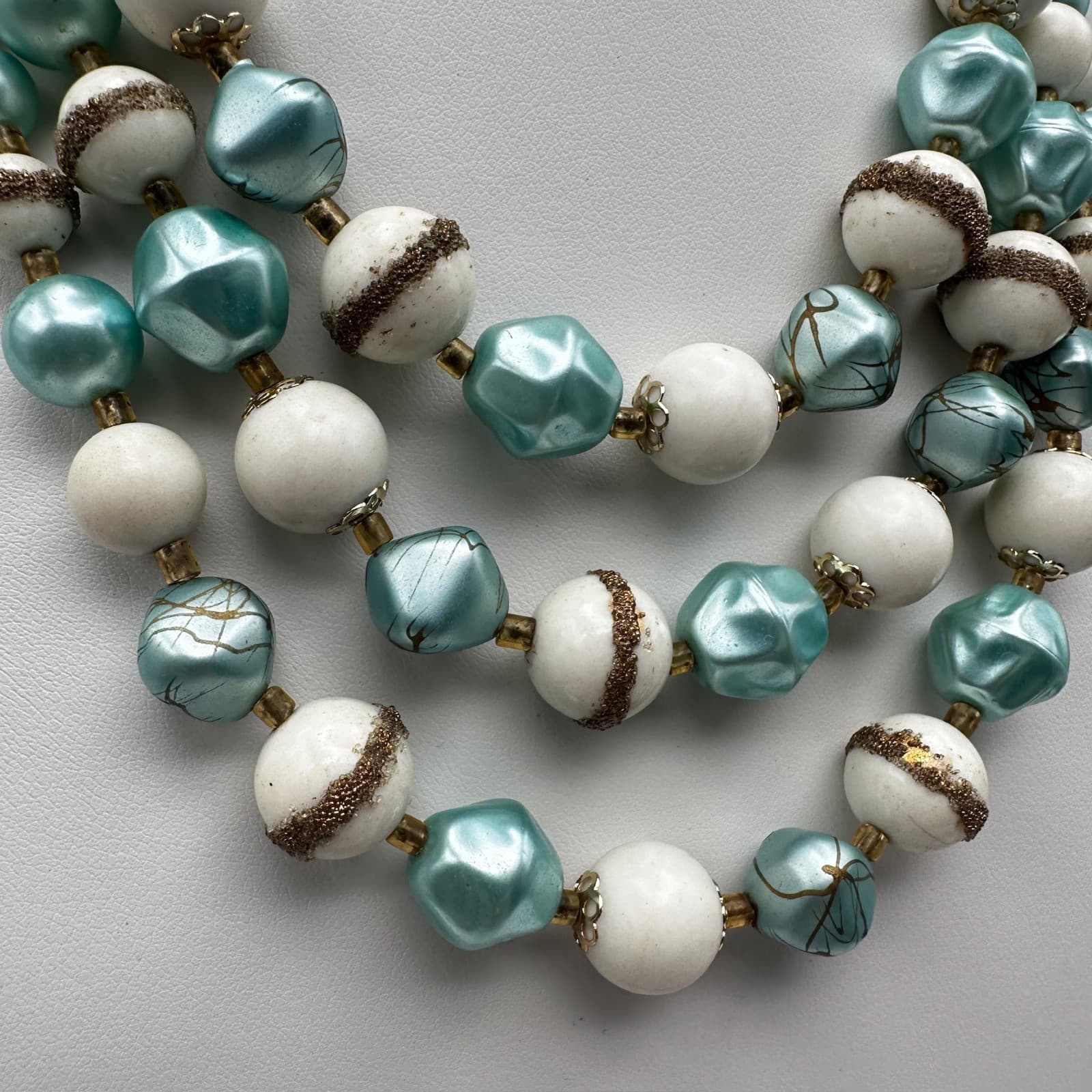 Vintage 80s Multi-Strand Blue & White Bead Necklace Boho Fashion Women's Jewelry - Thumbnail 4
