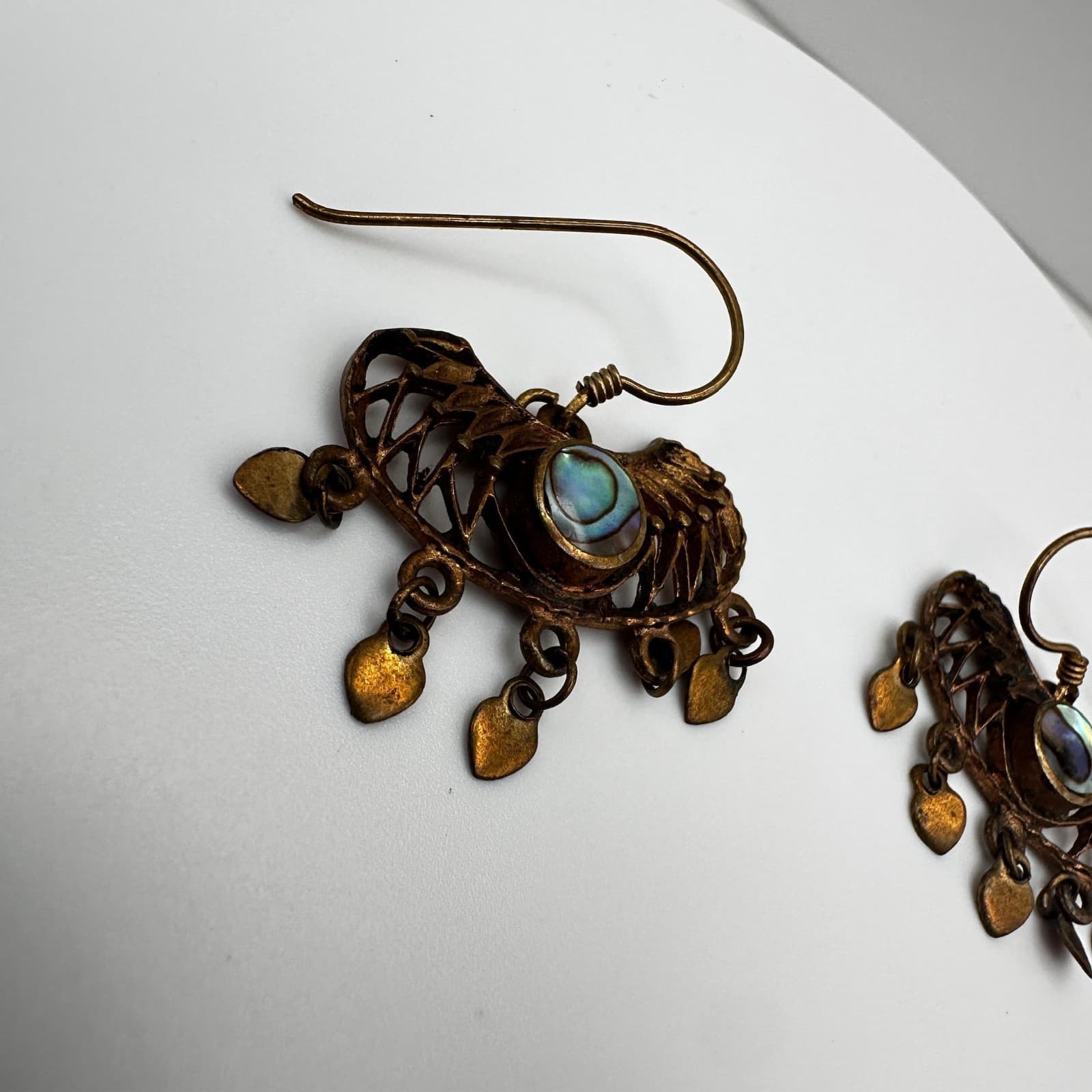 Vintage 80s 90s Brass Abalone Shell Dangle Earrings Filigree Heart Boho Fashion - Thumbnail 3