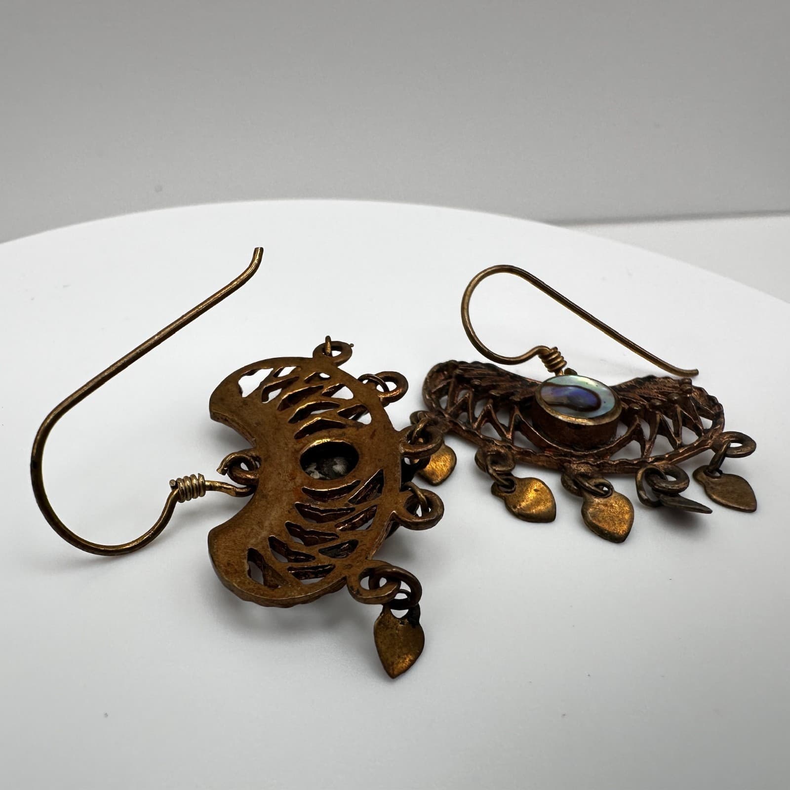 Vintage 80s 90s Brass Abalone Shell Dangle Earrings Filigree Heart Boho Fashion - Thumbnail 7