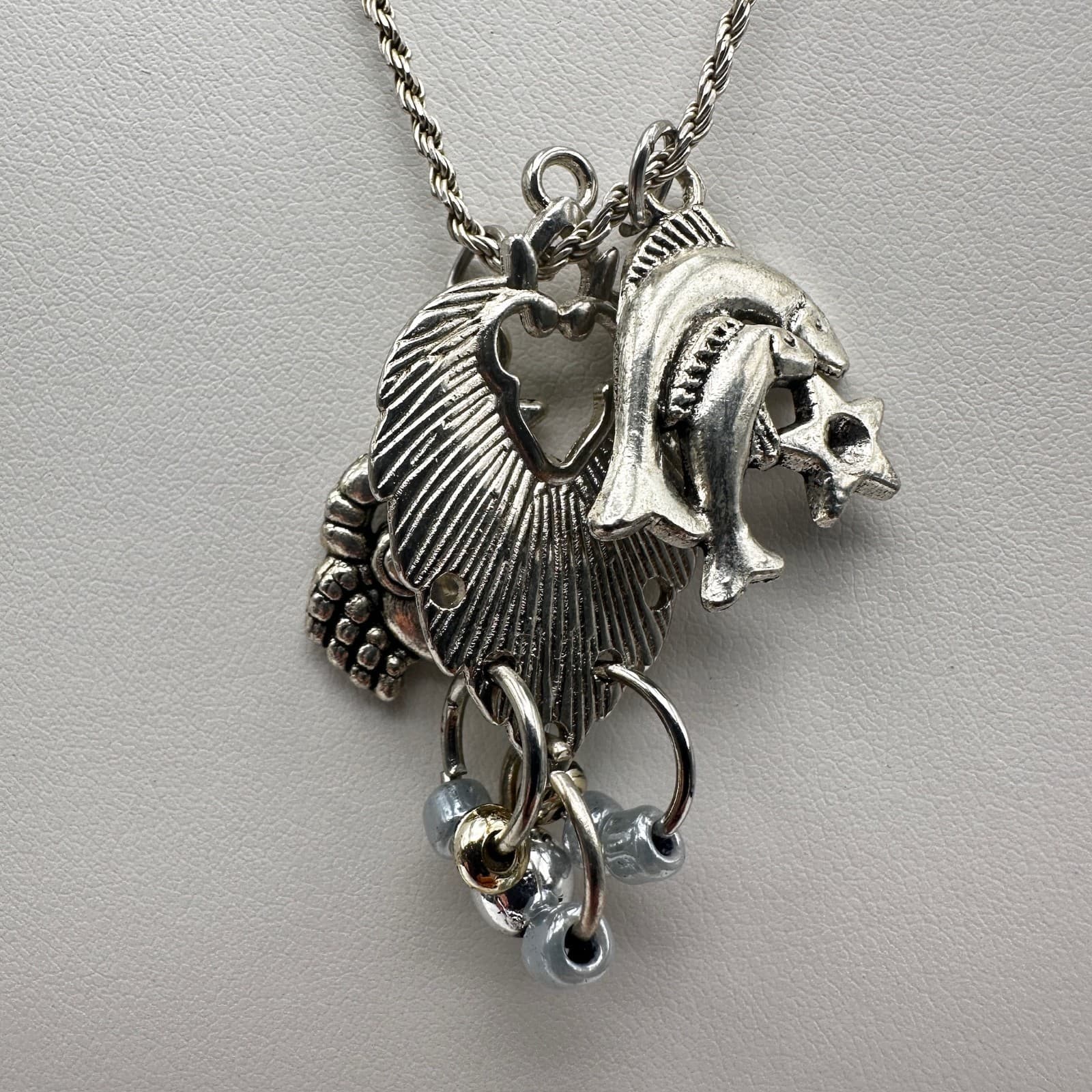 Vintage 90s Nautical Sea Life Crab Starfish Necklace Silver Tone Women's Jewelry - Thumbnail 2