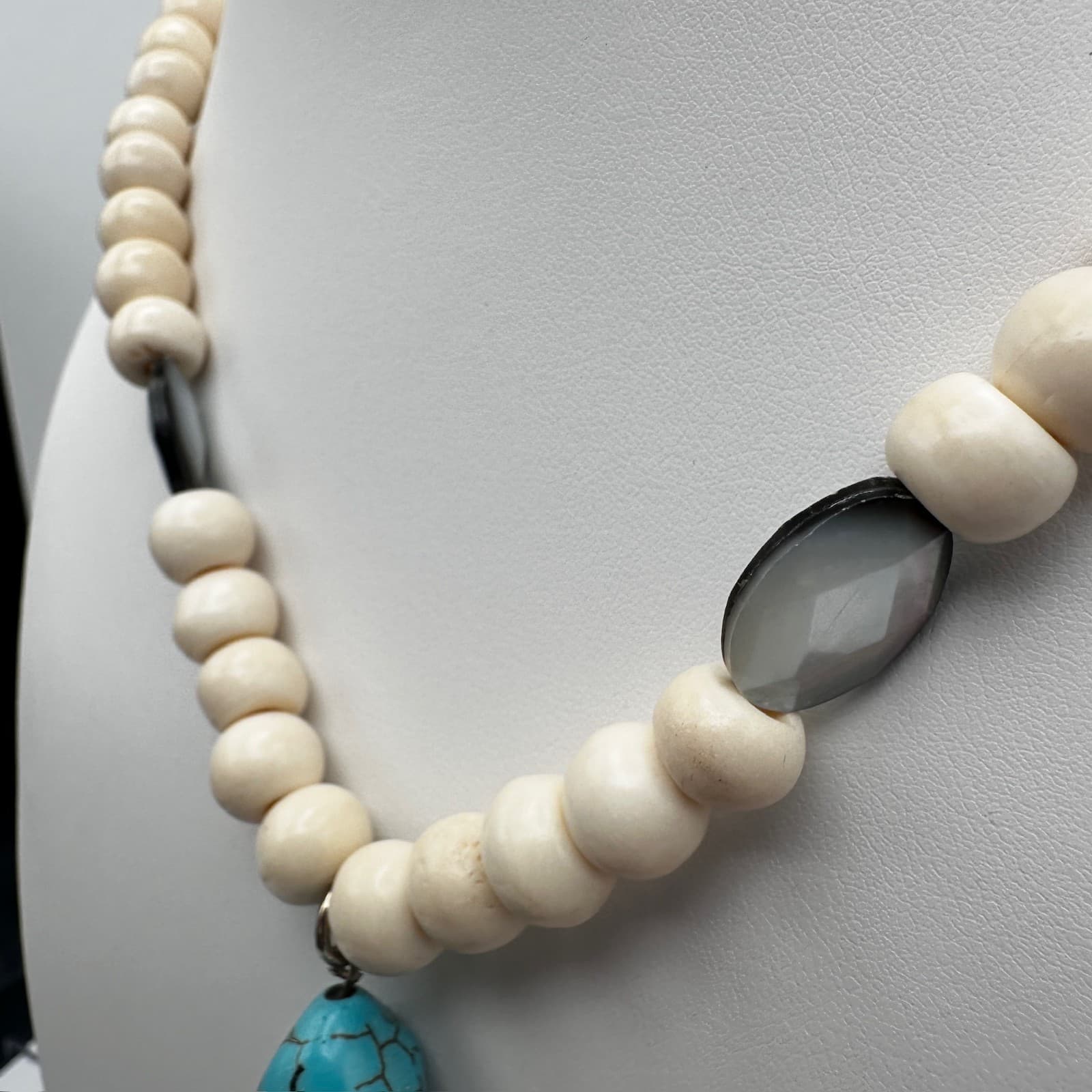 Vintage 90s Chico's Cream Beaded Necklace Faux Turquoise Tassel Boho Jewelry - Thumbnail 7