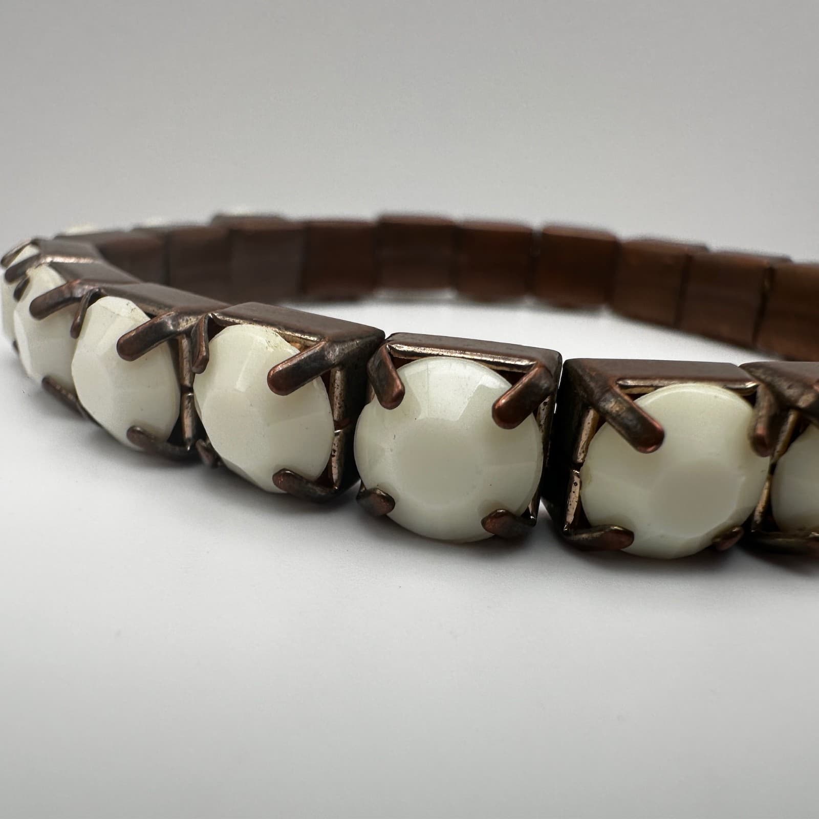 Vintage 80s White Opaque Crystal Bracelet Bronze Tone Women's Jewelry - Thumbnail 6