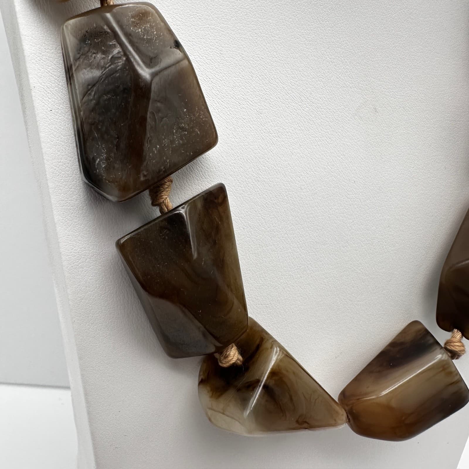 Vintage 90s Chunky Gray Brown Resin Bead Statement Necklace Boho Women's Jewelry - Thumbnail 10