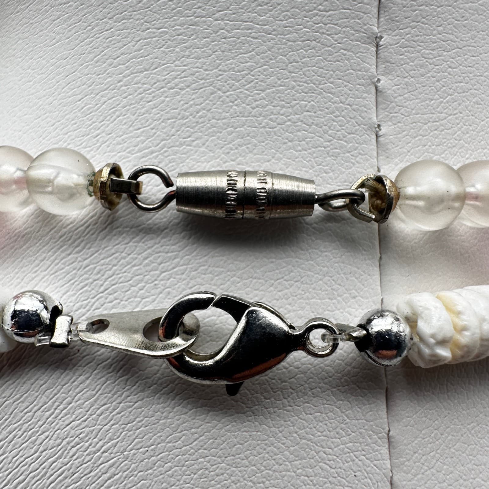 Vintage 90s Pink Floral White Beaded Necklace Set Silver Tone Women's Jewelry - Thumbnail 7