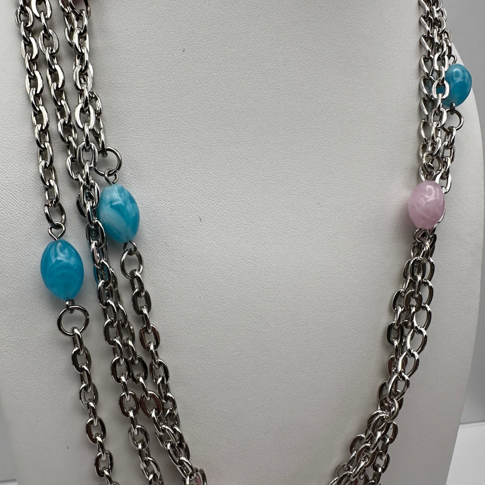 Vintage Y2K 4-Layered Chain Necklace Pink & Blue Acrylic Beads Silver Tone - Thumbnail 3