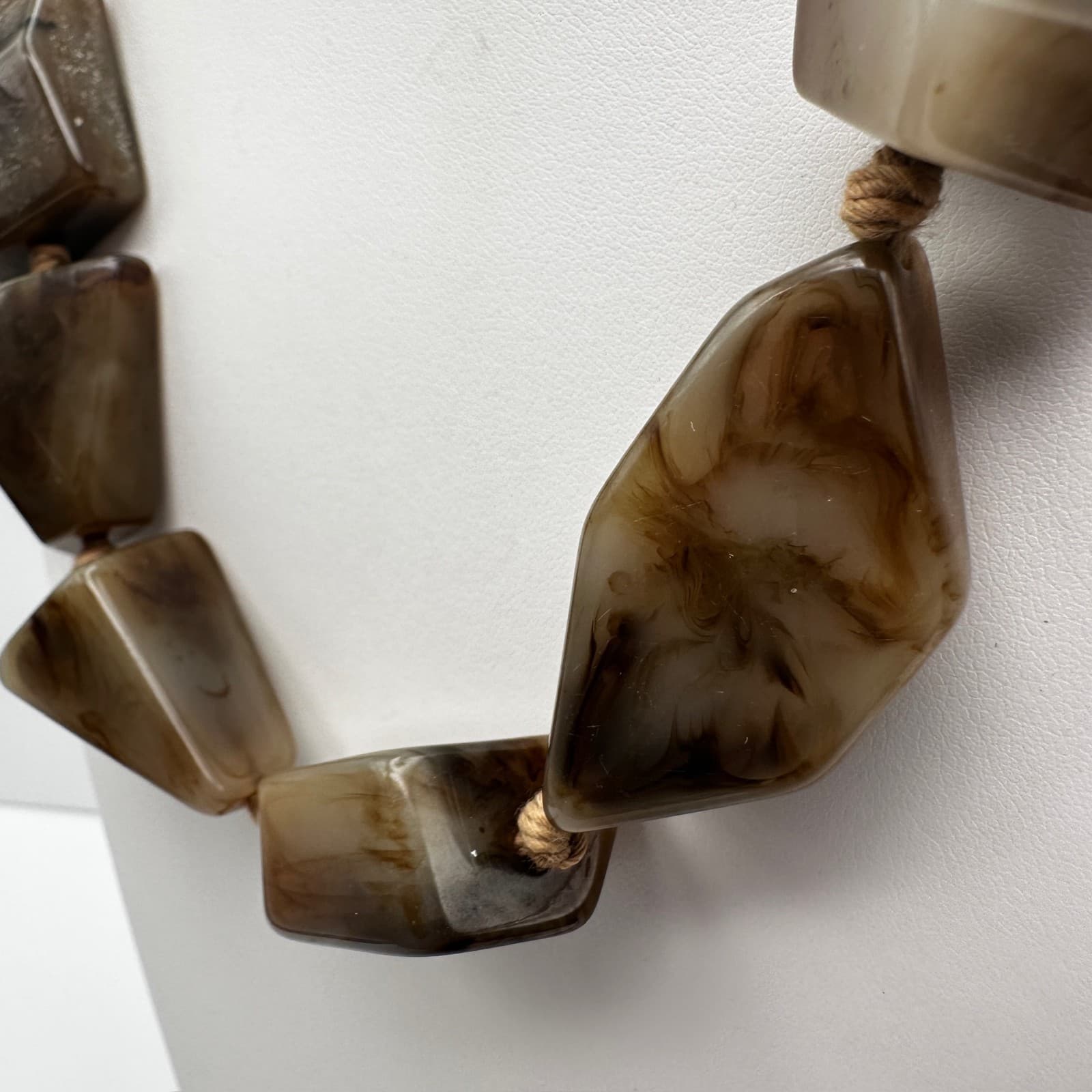 Vintage 90s Chunky Gray Brown Resin Bead Statement Necklace Boho Women's Jewelry - Thumbnail 7