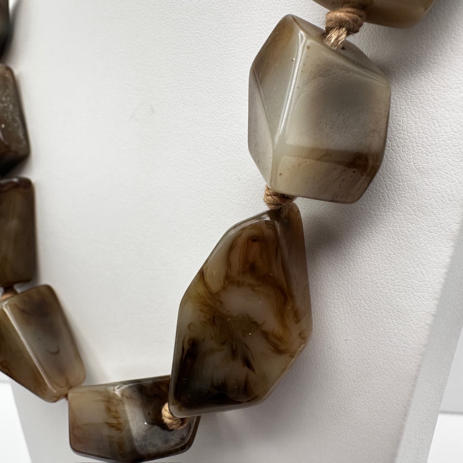 Vintage 90s Chunky Gray Brown Resin Bead Statement Necklace Boho Women's Jewelry - Thumbnail 6