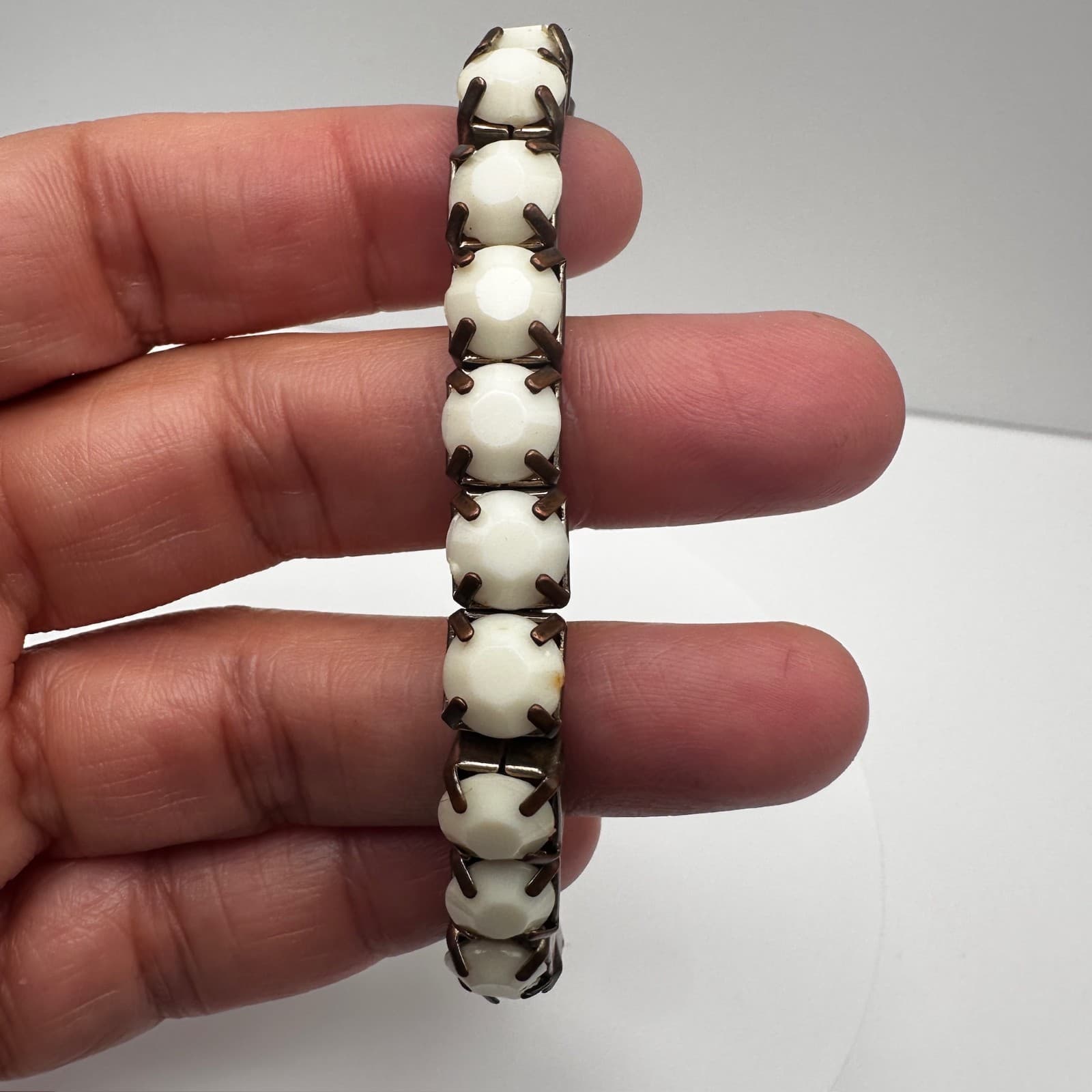Vintage 80s White Opaque Crystal Bracelet Bronze Tone Women's Jewelry - Thumbnail 8