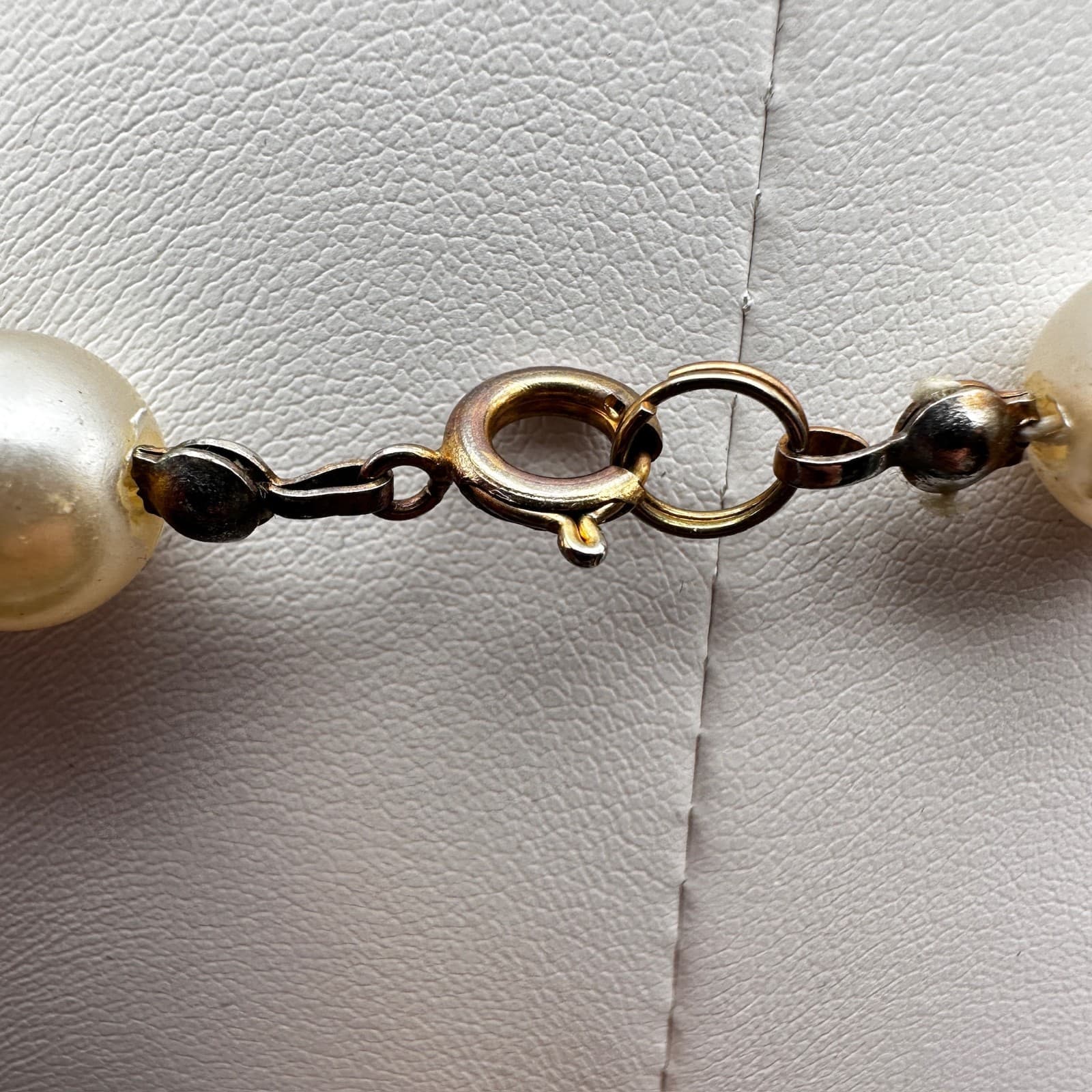 Vintage 80s Cream Faux Pearl Multi Strand Necklace Gold Tone Women's Jewelry - Thumbnail 10