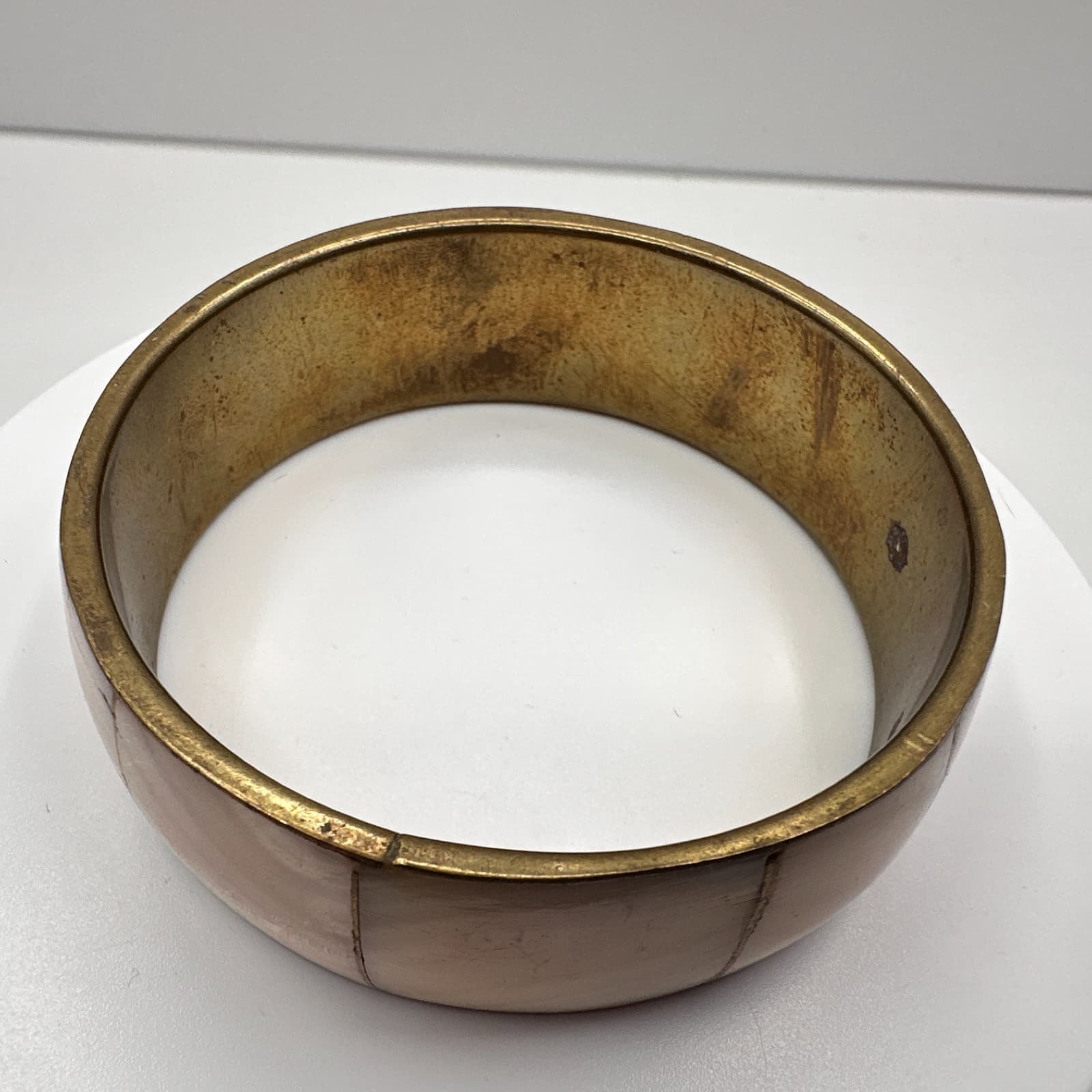 Vintage 90s Mother of Pearl Inlay Bracelet Brass Gold Tone Iridescent Boho - Thumbnail 7