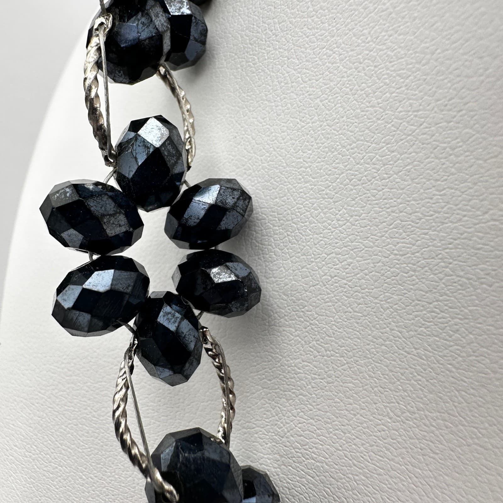 Vintage 90s Black Floral Beaded Necklace Cluster Silver Tone Women's Jewelry - Thumbnail 7