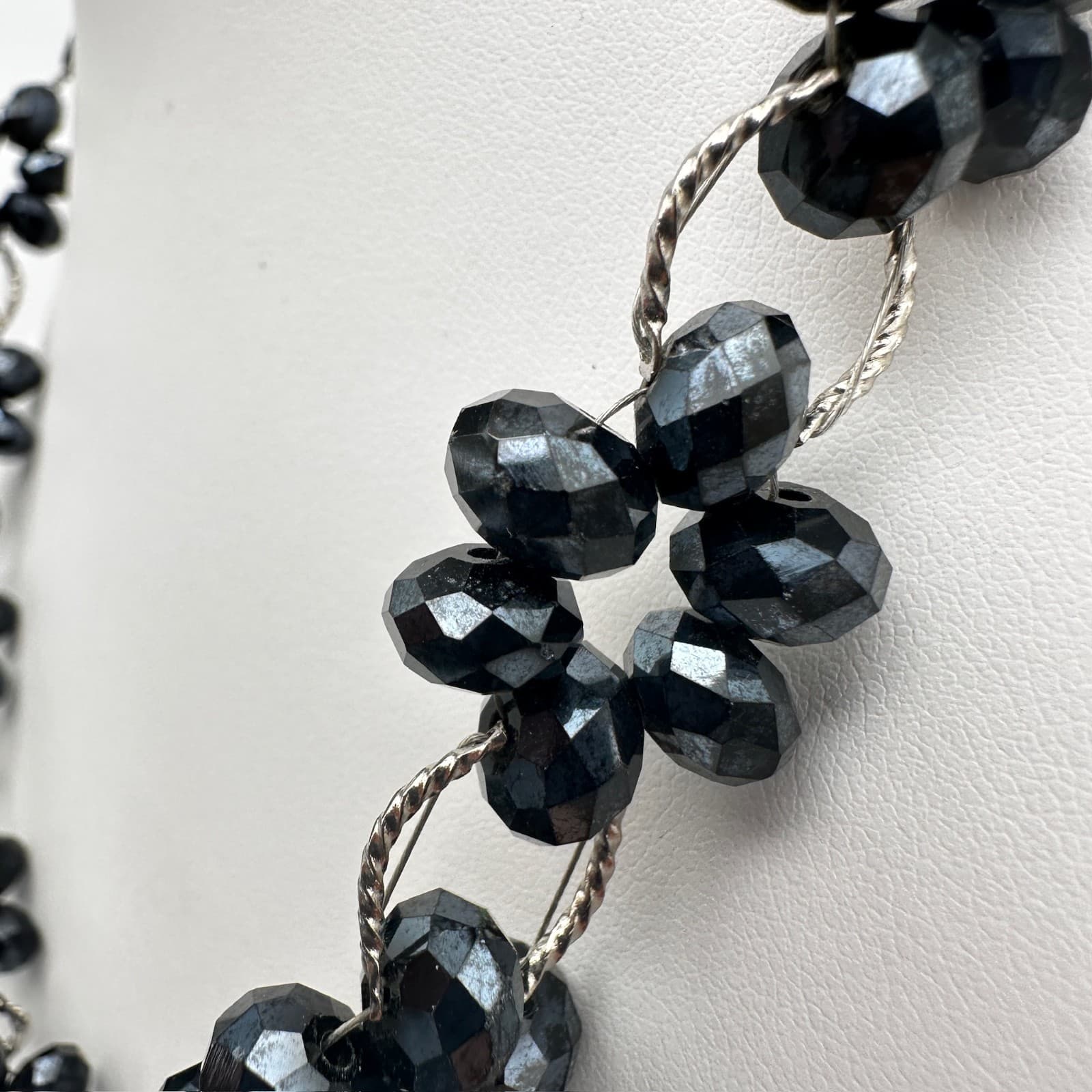 Vintage 90s Black Floral Beaded Necklace Cluster Silver Tone Women's Jewelry - Thumbnail 9