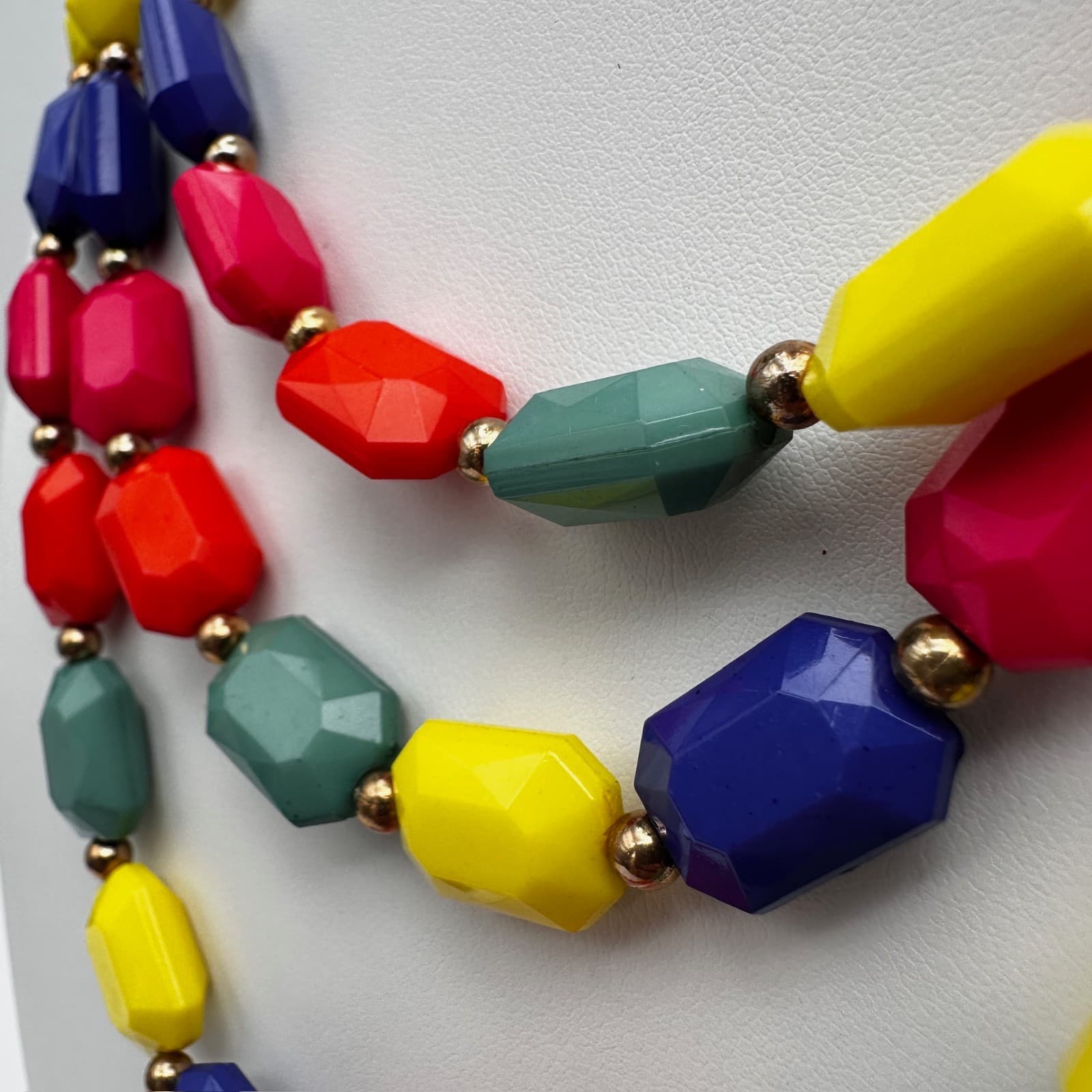 VTG 80s 90s Multicolor Geometric Resin Bead Necklace Gold Tone Women's Jewelry - Thumbnail 12