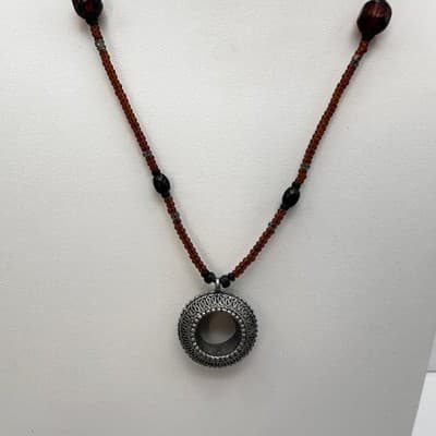 Vintage 90s Brown Amber Glass Bead Necklace Silver Tone Filigree Circle Pendant - Thumbnail 2