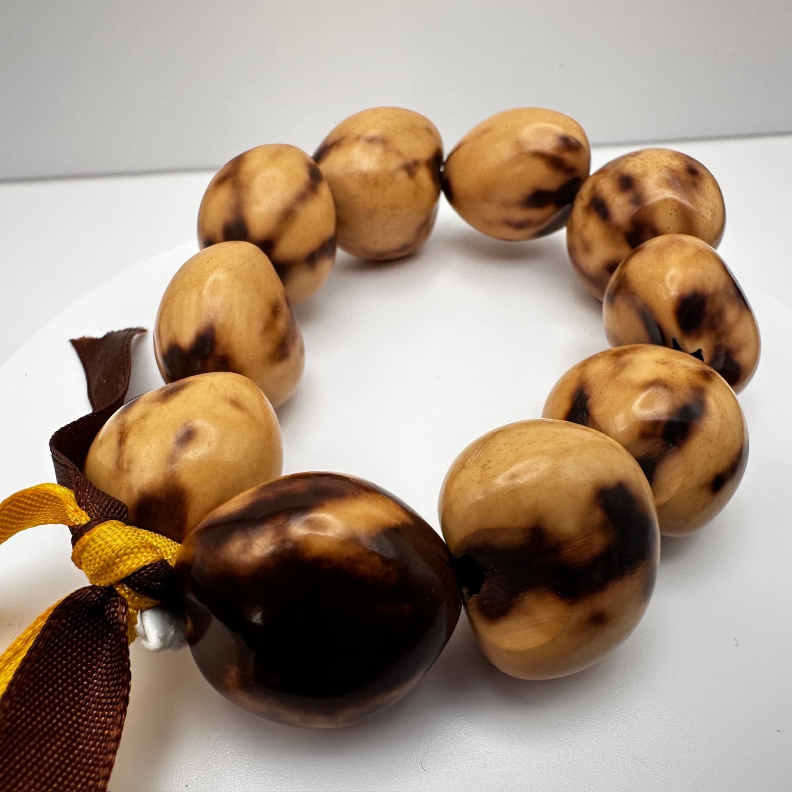 Vintage 90s Kukui Nut Brown Bracelet Hawaiian Luau Ribbon Women's Jewelry - Thumbnail 7