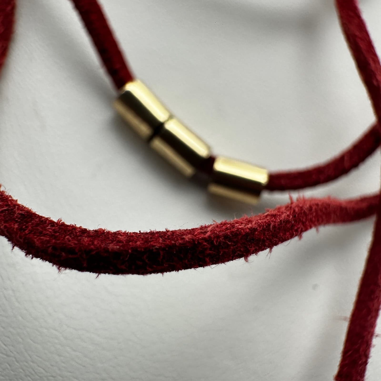 Vintage etc! 90s Red Suede Tube Bead Layered Necklace Gold Tone Women's Jewelry - Thumbnail 6
