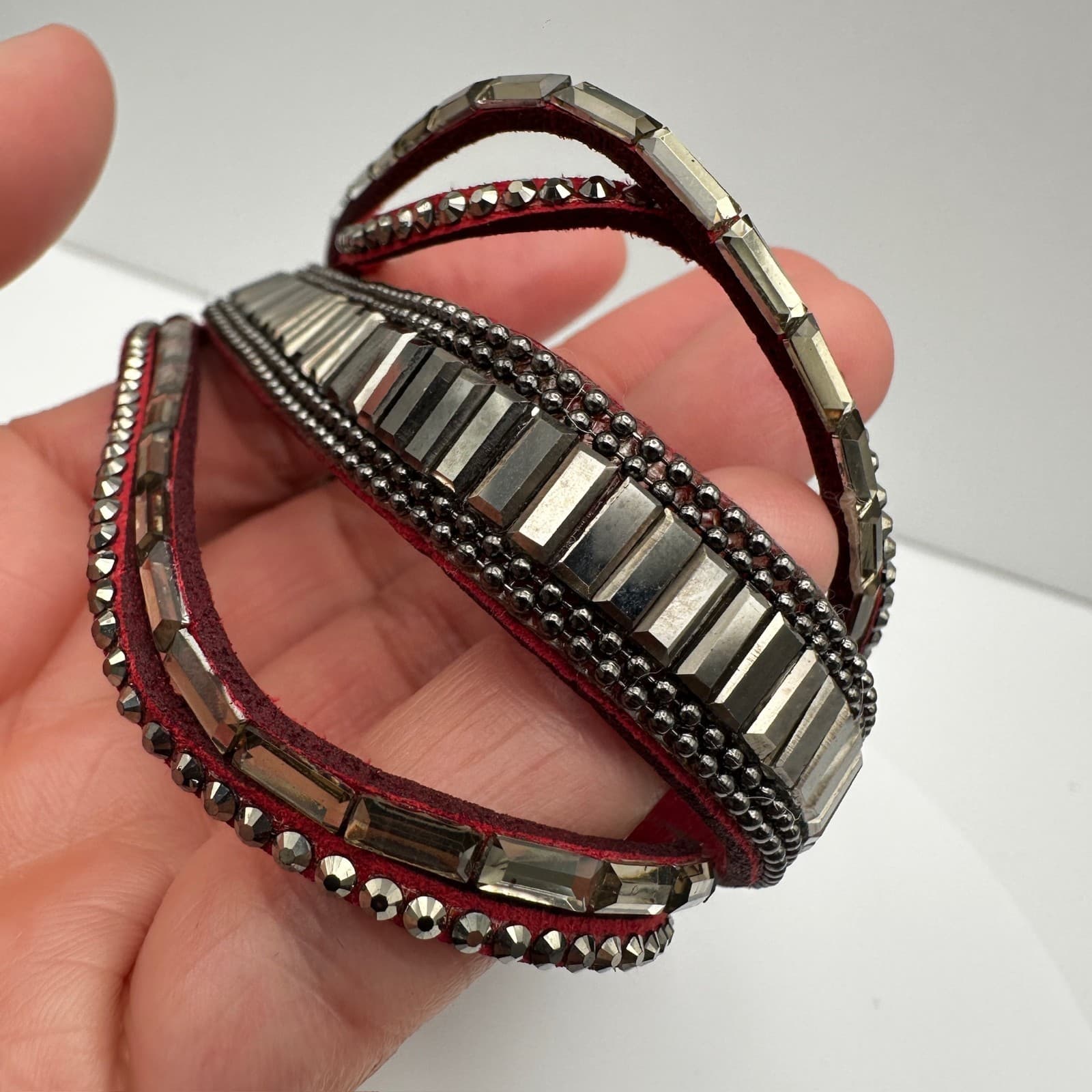 Vintage 90s Red Suede Cuff Bracelet Rhinestone Gunmetal Tone Women's Jewelry - Thumbnail 8