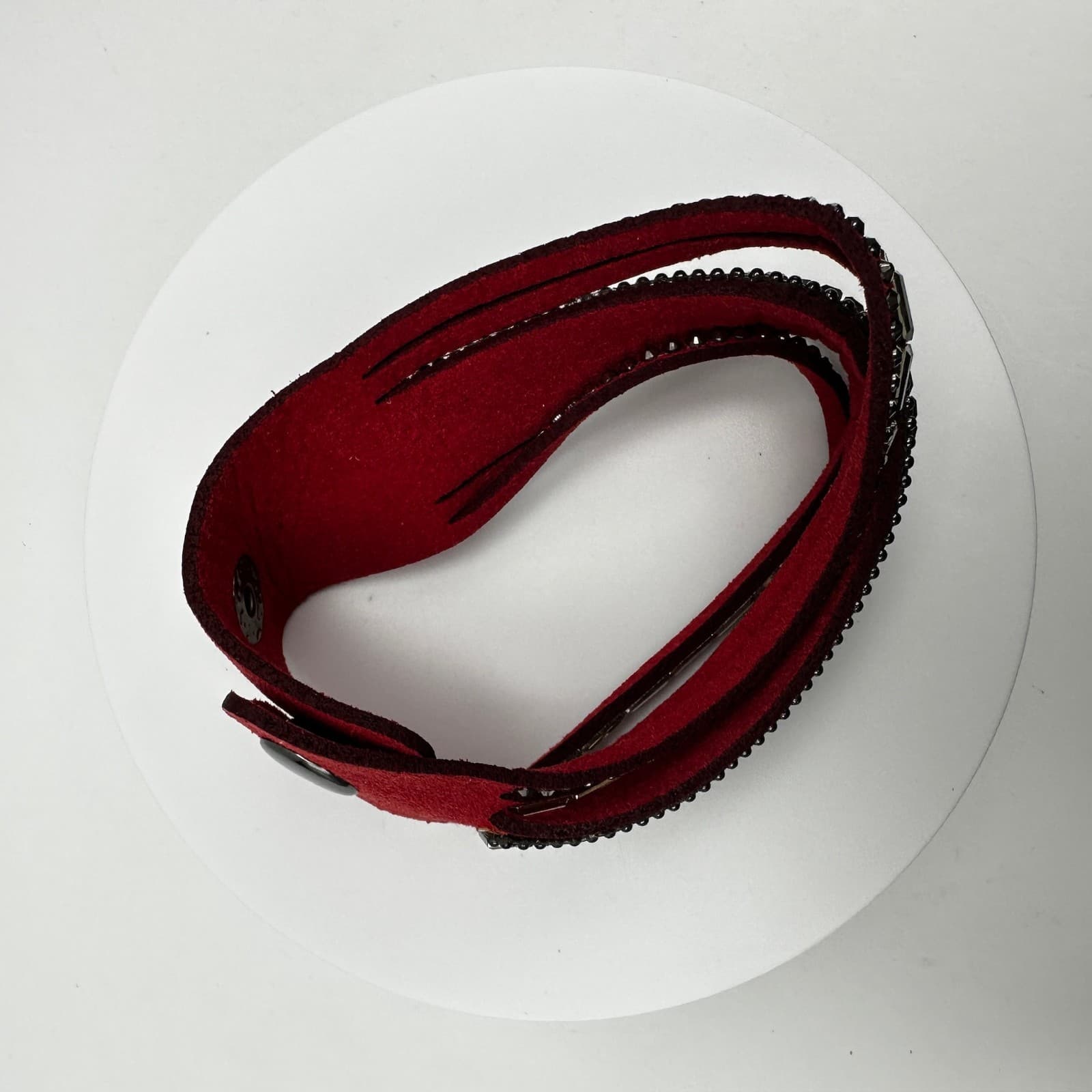 Vintage 90s Red Suede Cuff Bracelet Rhinestone Gunmetal Tone Women's Jewelry - Thumbnail 2