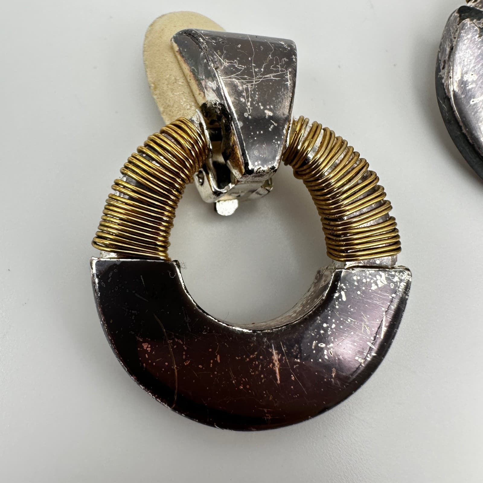 Vintage 80s Two Tone Door Knocker Clip On Earrings Wire Wrapped Women's Jewelry - Thumbnail 11