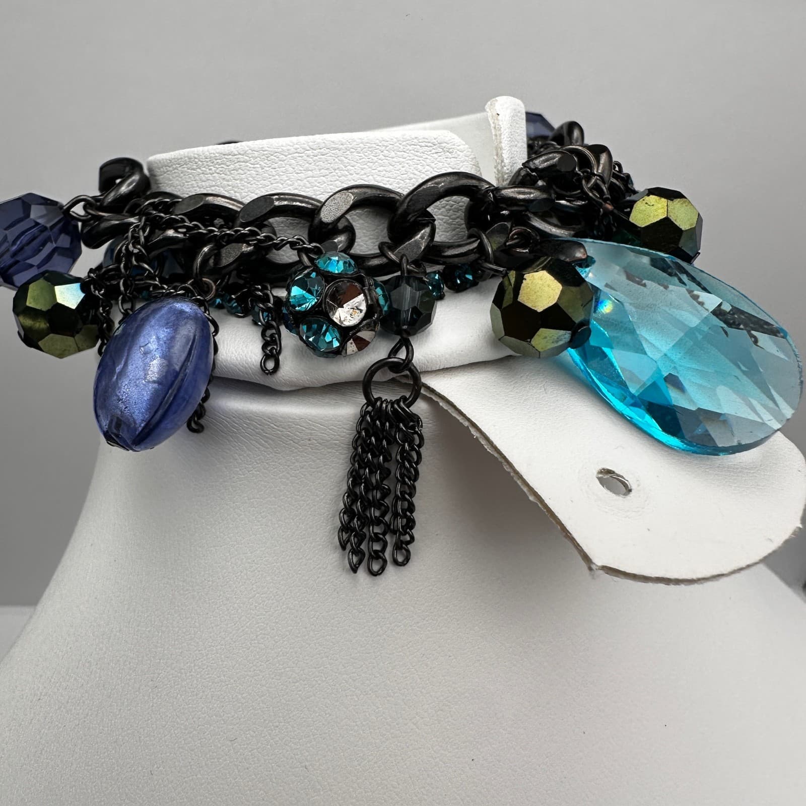 Vintage 90s Blue Crystal Charm Bracelet Silver Tone Mixed Bead Women's Jewelry - Thumbnail 2