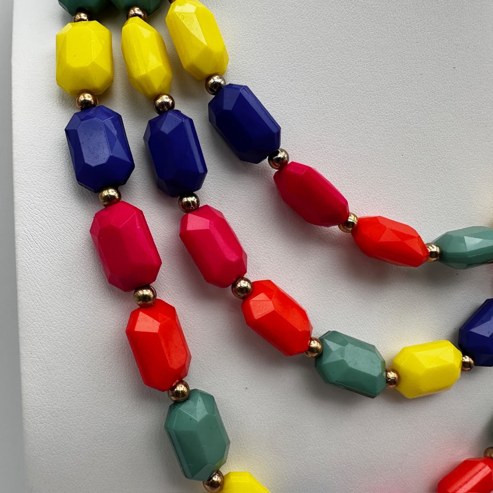 VTG 80s 90s Multicolor Geometric Resin Bead Necklace Gold Tone Women's Jewelry - Thumbnail 4