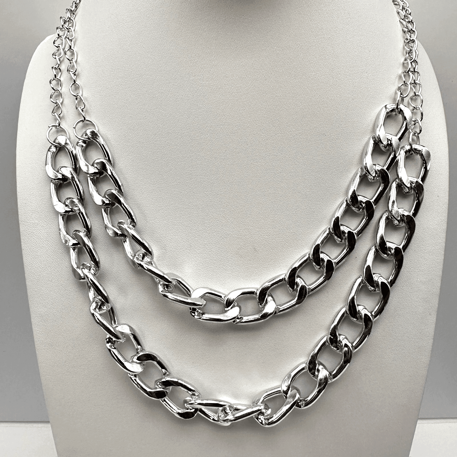 Vintage 90s Silver Tone Double Layer Curb Chain Necklace & Pearl Earrings Set - Image 1
