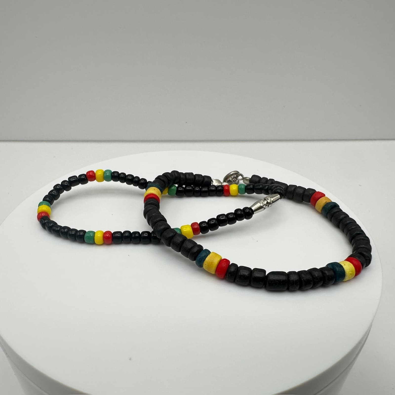 vintage 80s Rastafarian Black Bead Necklace & Bracelet Set RYG Accents Jewelry - Image 1