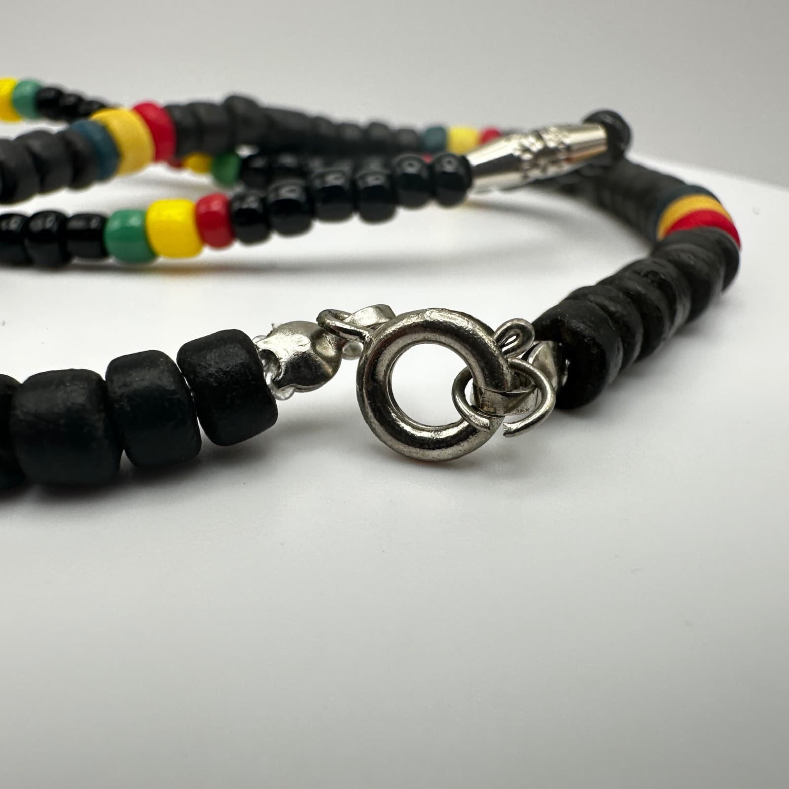 vintage 80s Rastafarian Black Bead Necklace & Bracelet Set RYG Accents Jewelry - Thumbnail 7
