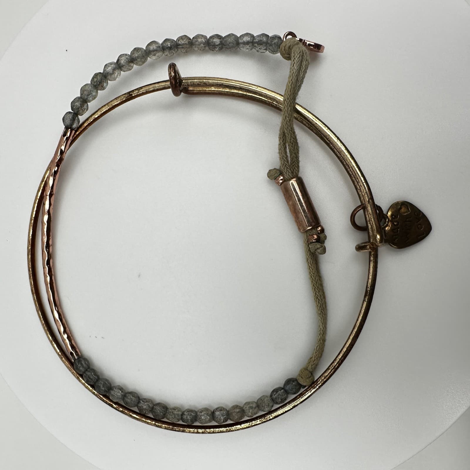 Vintage 90s Stacked Bangle & Cord Bracelet Set Grey Beads & Heart Charm Jewelry - Thumbnail 11