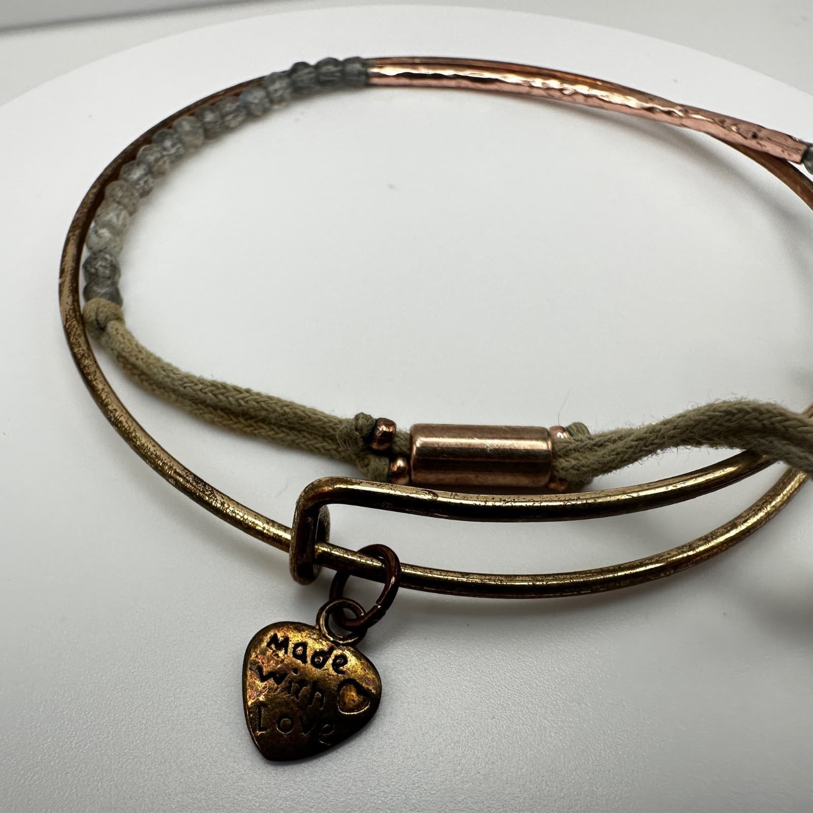 Vintage 90s Stacked Bangle & Cord Bracelet Set Grey Beads & Heart Charm Jewelry - Thumbnail 9