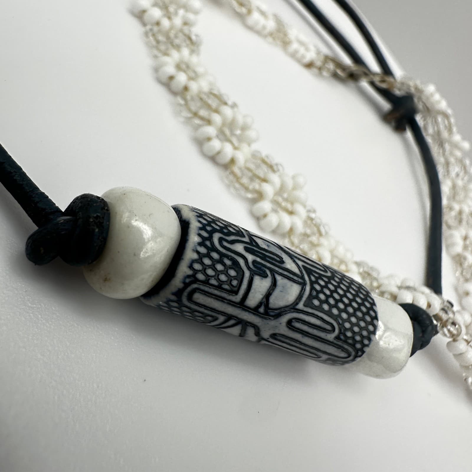 Vintage 90s Black Cord Tribal Ceramic Bead & White Daisy Chain Bracelets Jewelry - Thumbnail 4