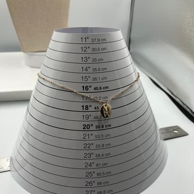 Vintage Gold Tone Initial "H" Pendant Necklace Minimalist Disc Charm Classic 18" - Thumbnail 6